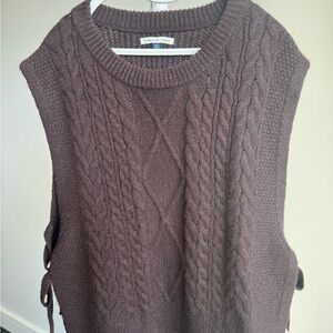 American Eagle Outfitters Brown Cable Knit Sleeveless Sweater Vest